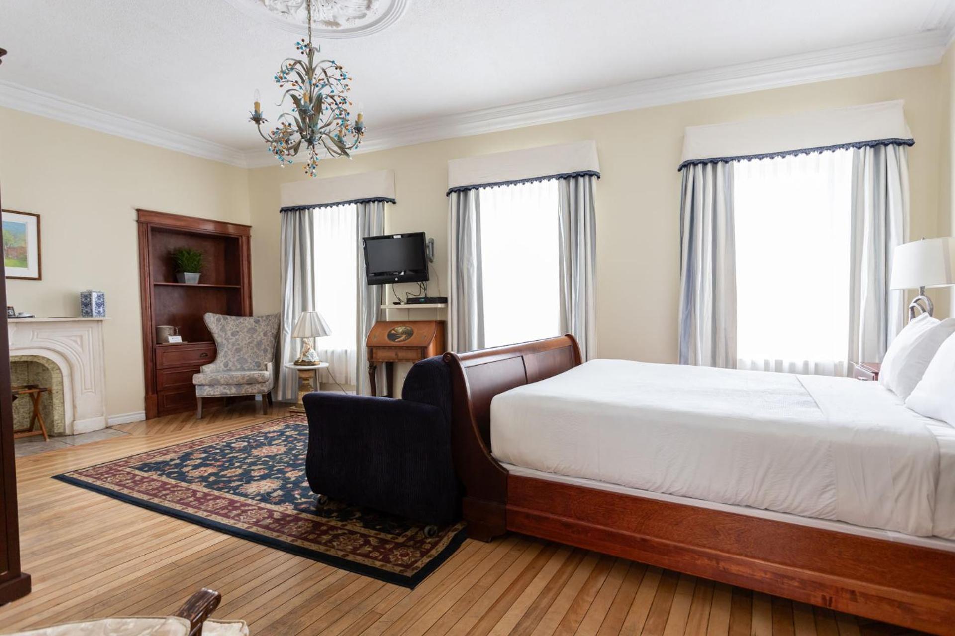 Superior Queen Room