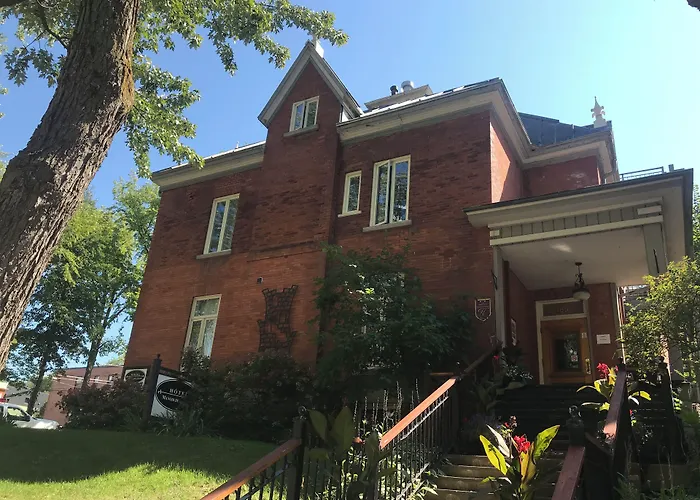 Manoir De La Tour - Par Aneyro Hotel Quebec City